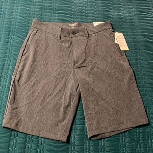 Old Navy Active Men’s shorts, NWT, size 28